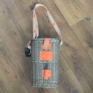 NWT. Tennessee Wicker Cooler Bag